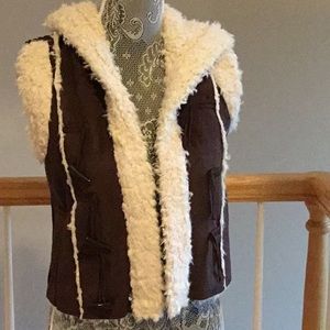 Adorable JJ basics vest